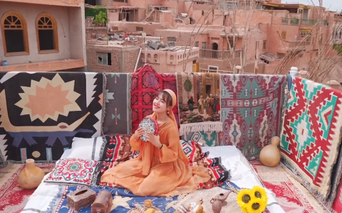 房琪kiki：什么是西域的样子？喀什噶尔会给你答案。这里藏着一个，你没见过的中国。